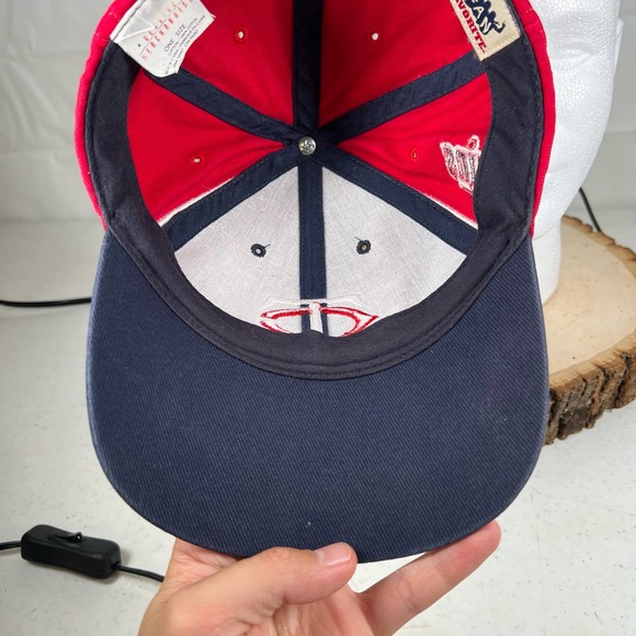 Minnesota Twins Embroidered MLB Red White Blue Logo Baseball Cap Hat Hook Loop - Picture 8 of 8
